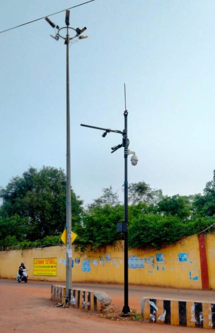 ମଞ୍ଚେଶ୍ବର ଷ୍ଟେସନ୍ ବଜାର ହାଇମାସ୍କ ଲାଇଟ୍ ଅଚଳ, ଯାତ୍ରୀଙ୍କୁ ଲୁଟ୍