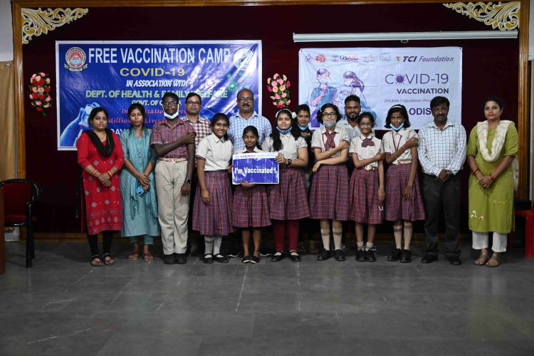 THREE PHASE COVID VACCINATION CAMP ORGANISED AT DAV KALINGA NAGAR : OMMTV