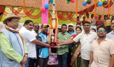 ରାଜ୍ୟସ୍ତରୀୟ କ୍ରିକେଟ ଟୁର୍ଣ୍ଣାମେଣ୍ଟ ହିନ୍ଦୋଳ ଠୋକରରେ : ଓମଟିଭି