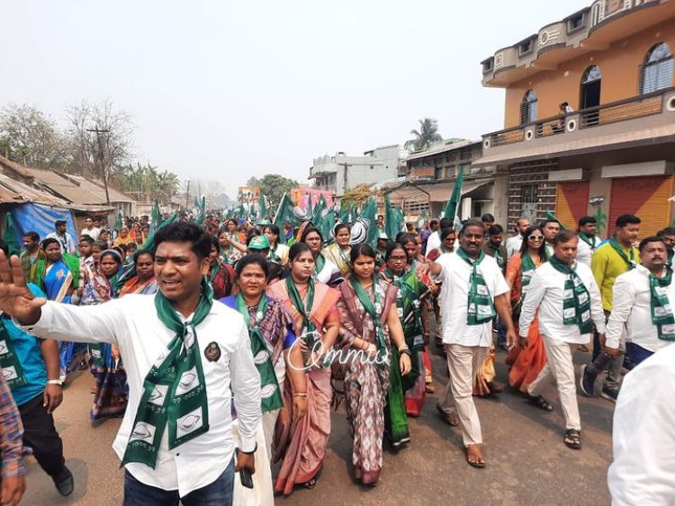 OMM TV  କଂଗ୍ରେସ୍ ବିଜେଡ଼ି ଲଢ଼େଇ ହେବ