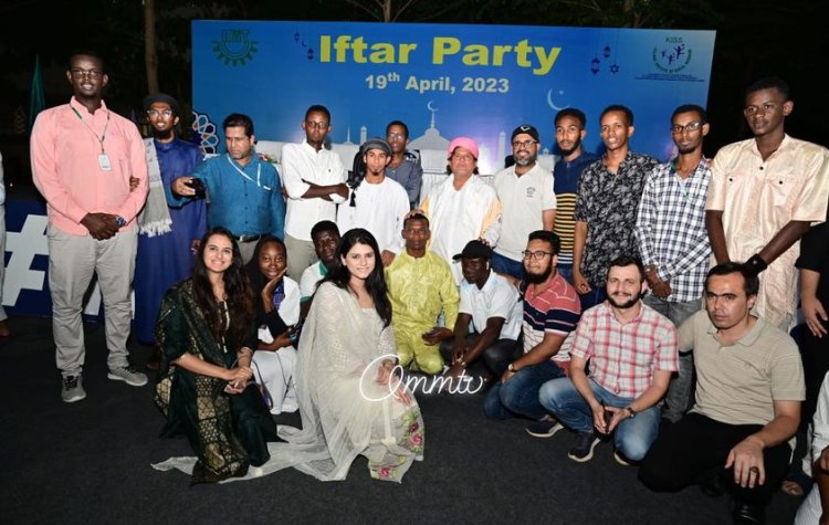 କିଟ୍‌ରେ ଇଫ୍‌ତାର ପାଳିତ : Ommtv