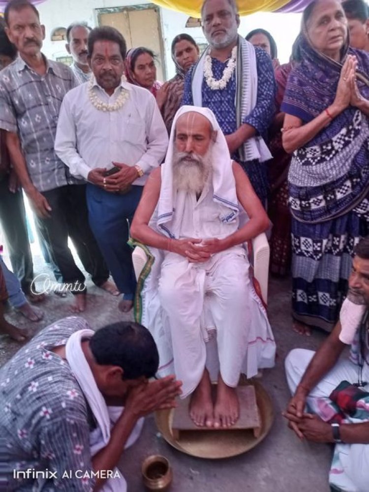 ବଡ ଗୋପାଳଜୀ ମନ୍ଦିରରେ ଗୁରୁପୂର୍ଣ୍ଣିମା ଉତ୍ସବ ପାଳିତ ହୋଇଯାଇଛି : Ommtv