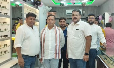 ରେ ବ୍ୟାନ୍ ଅପ୍ଟିକାଲ ଗ୍ୟାଲେରୀ ଉଦ୍‌ଘାଟିତ : Ommtv