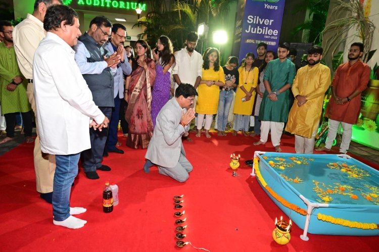 Chhath Puja Celebrated at KIIT : Ommtv