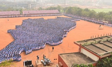 40,000 KISS Students Render 'Bande Utkal Janani to Mark First World Odia Language Conference : Ommtv
