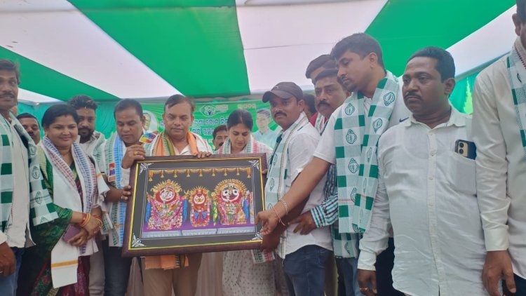 ଇଞ୍ଜଣା ଜରିପାଟଣା ରାସ୍ତାର ଭିତ୍ତିପ୍ରସ୍ତର ସ୍ଥାପନ ଓ ମିଶନ ଶକ୍ତି ଗୃହ ଉଦ୍‌ଘାଟନ : Ommtv.in