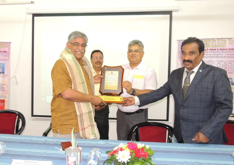 ଆଇ ଆଇ ଏମଟି ରେ ଆର୍ଥିକ ବିନିଯୋଗରେ ସମୀକ୍ଷା ଏବଂ ବ୍ୟବସାୟିକ ବିଶ୍ଳେଷଣତା ଉପରେ ଆନ୍ତର୍ଜାତିକ ସମ୍ମିଳନୀ : Ommtv Round The Clock