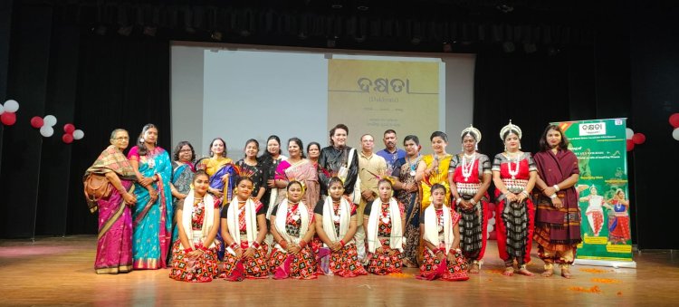 ନୃତ୍ୟମାଧ୍ୟମରେ ପୁସ୍ତକ ‘ଦକ୍ଷତା’ର ଉନ୍ମୋଚନ : Ommtv Round The Clock