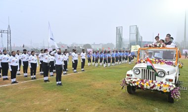76th Republic Day Celebrated at KIIT and KISS : Ommtv