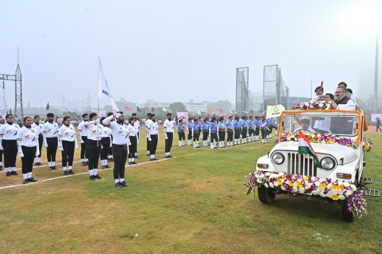 76th Republic Day Celebrated at KIIT and KISS : Ommtv