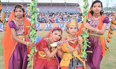 ଓଲିଉଡ କଳାକାରଙ୍କ ସହ ହୋଲି ଖେଳିଲେ କିସ୍ ଛାତ୍ରଛାତ୍ରୀ : Ommtv 