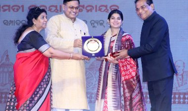 ଓଡିଏମ୍‌ରେ “ଉତ୍କଳ ପ୍ରତିଭା ସମ୍ମାନ-୨୦୨୫୬ ଅନୁଷ୍ଠିତ : Ommtv