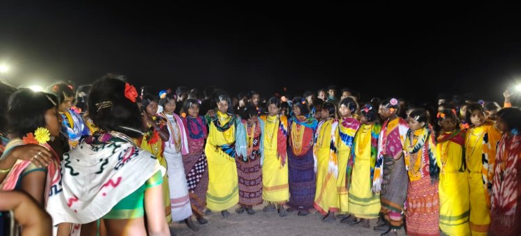 ଉଦଯାପିତ ହୋଇଗଲା ଖଣ୍ଡୁଆଳମାଳି ପର୍ବତର ଶିଖରରେ ପର୍ବ ୨୦୨୫ : Ommtv