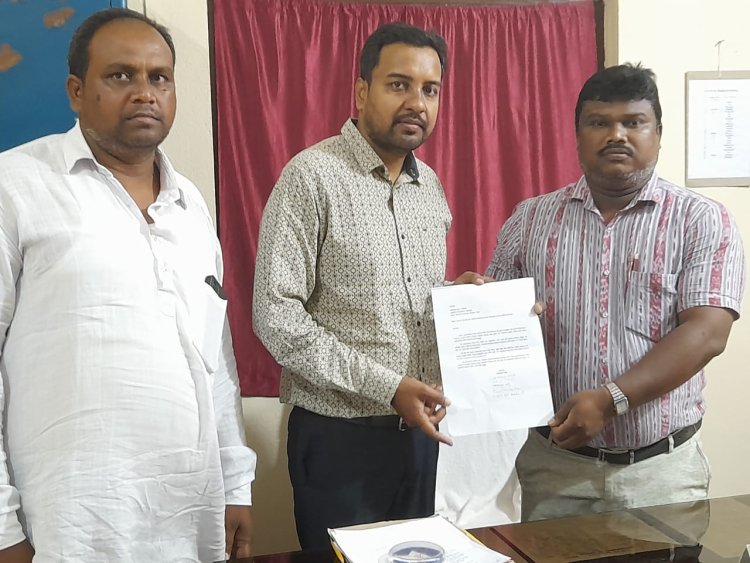 ରାସ୍ତା କଡରେ ବୃକ୍ଷରୋପଣ ଦାବି:Ommtv