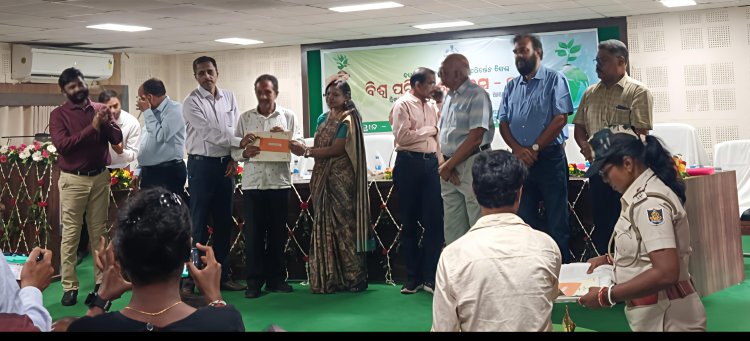 ପରିବେଶବିତ୍‌ ଲଳିତ ମହାନ୍ତଙ୍କୁ ପ୍ରକୃତିବନ୍ଧୁ ପୁରସ୍କାର:Ommtv Kalingavikas