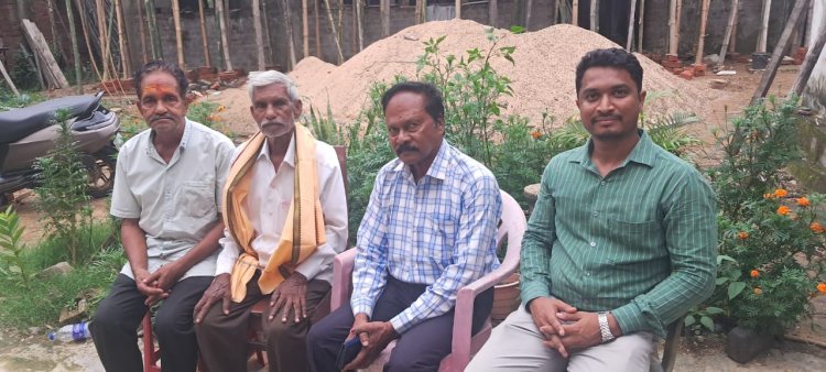 ପାଠାଗାର ପ୍ରତିଷ୍ଠାତା ରାମଦାସ ମୁର୍ମୁଙ୍କୁ ସହ ଆଲୋଚନା Ommtv KALINGA VIKAS