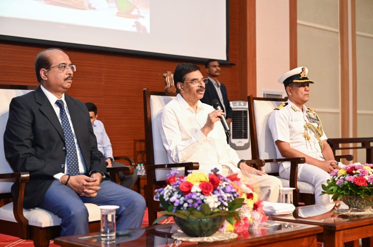 ନୂଆ ଦିଲ୍ଲୀରେ ୭୭ତମ ଗଣତନ୍ତ୍ର ଦିବସ ପରେଡ୍‌ରେ ଅଂଶଗ୍ରହଣ କରିଥିବା ଓଡ଼ିଶା ଏନ୍‌ସିସି ଦଳ ସହିତ ଭାବ ବିନିମୟ କଲେ ରାଜ୍ୟପାଳ*