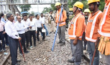 EAST COAST RAILWAY GENERAL MANAGER INSPECTS TITLAGARH-MUNIGUDA SECTION